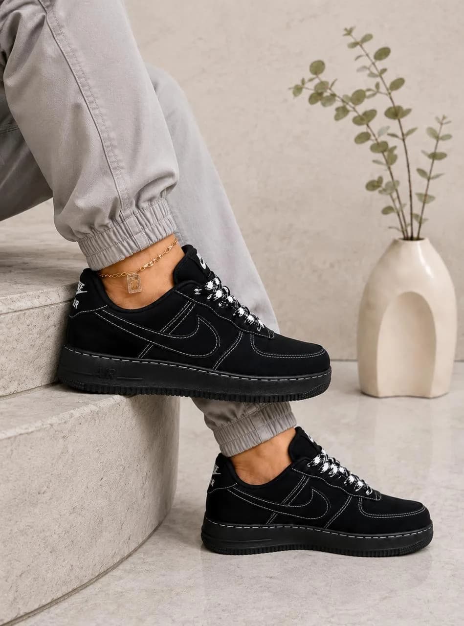 NIKE AF1