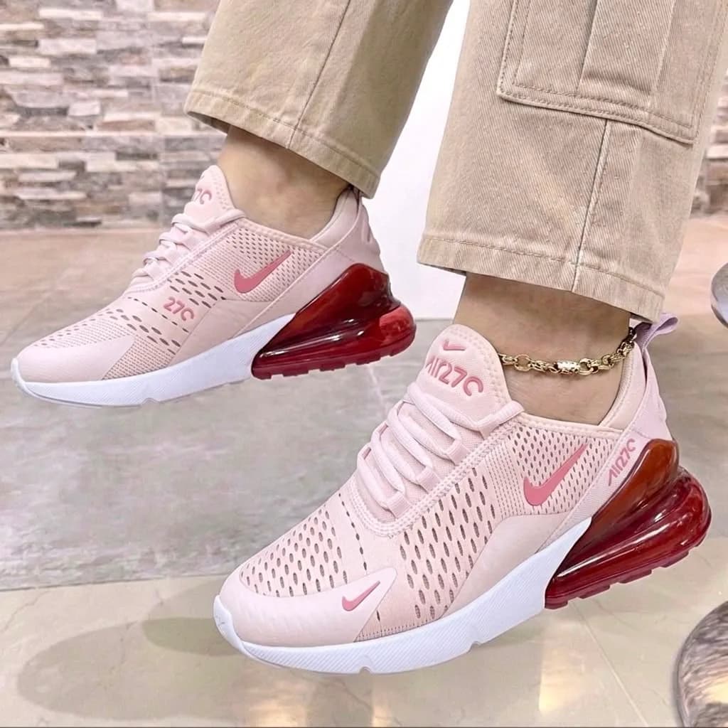 NIKE AIR 270